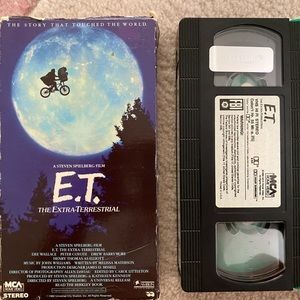 E.T. The Extra-Terrestrial (VHS)